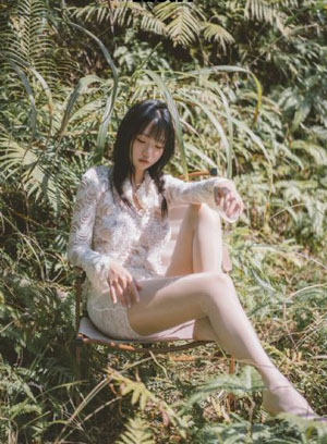 欧美美少女黑裙_最近手机在线观看